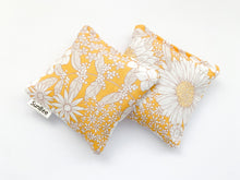 Load image into Gallery viewer, Pocket-Sized Hand Warmers