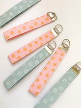 Load image into Gallery viewer, Light Blue Smiley Wristlet Key Ring
