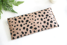 Load image into Gallery viewer, Leopard Print Heat Pack
